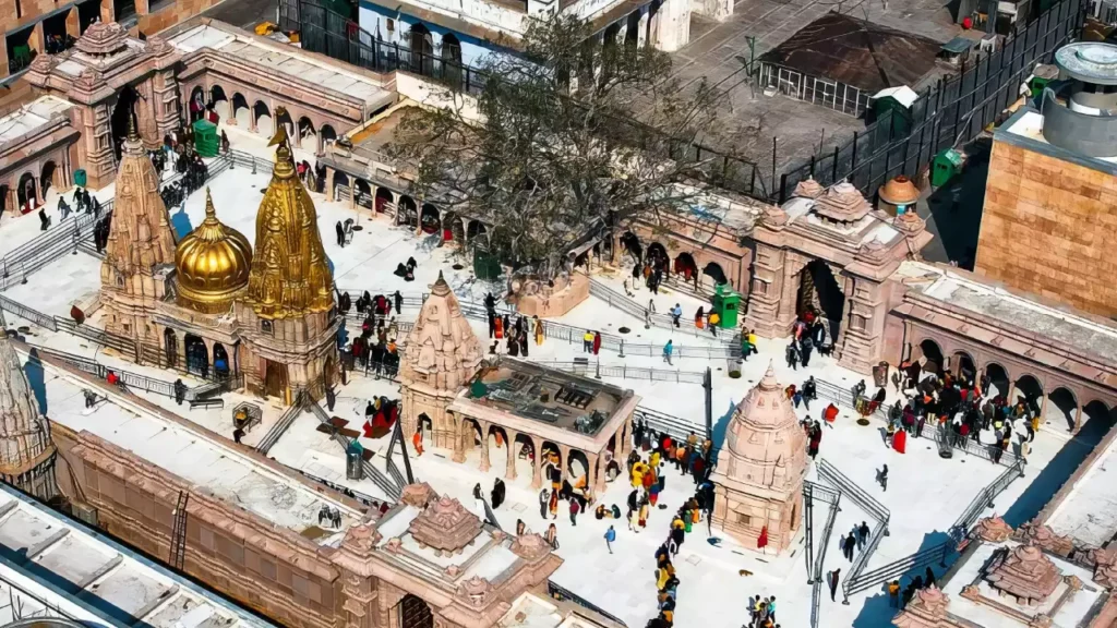 Kashi Vishwanath Temple (1)