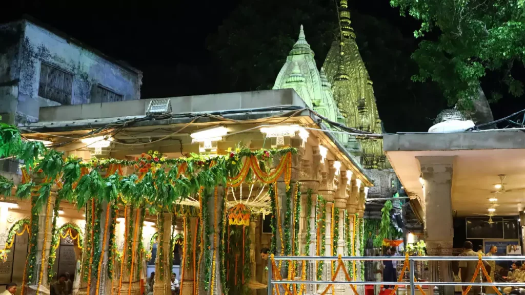 Kashi Vishwanath Temple (2)
