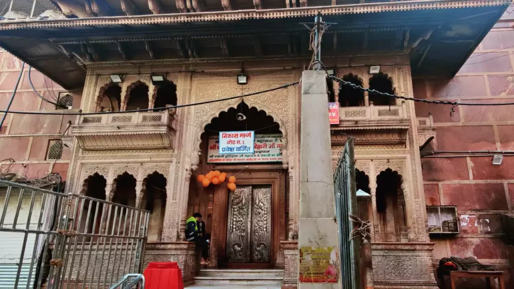 banke bihari temple-vrindavan (2)