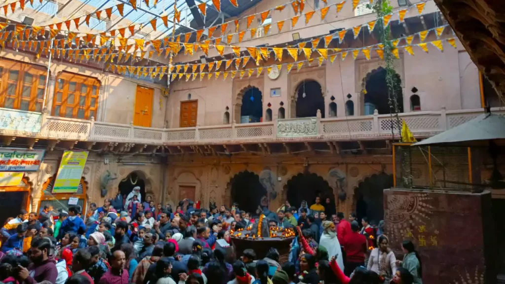 Radharamana temple vrindavan (3)