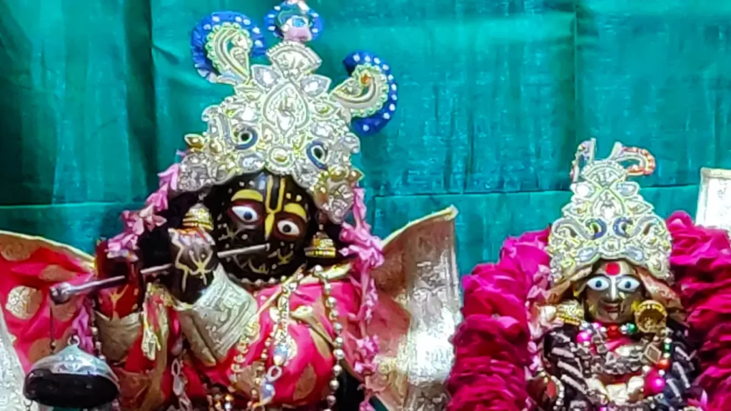 Shri gopinath Temple (1)