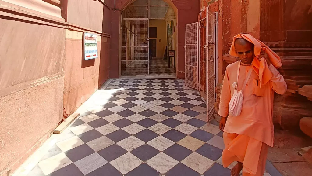 Shri gopinath Temple (3)