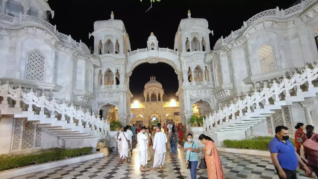 Shri krishna balram temple (3)