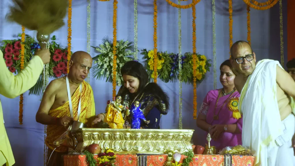 Shri krishna balram temple (5)