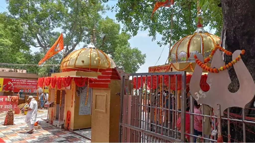 Mankameshwar Temple Prayagraj (1)