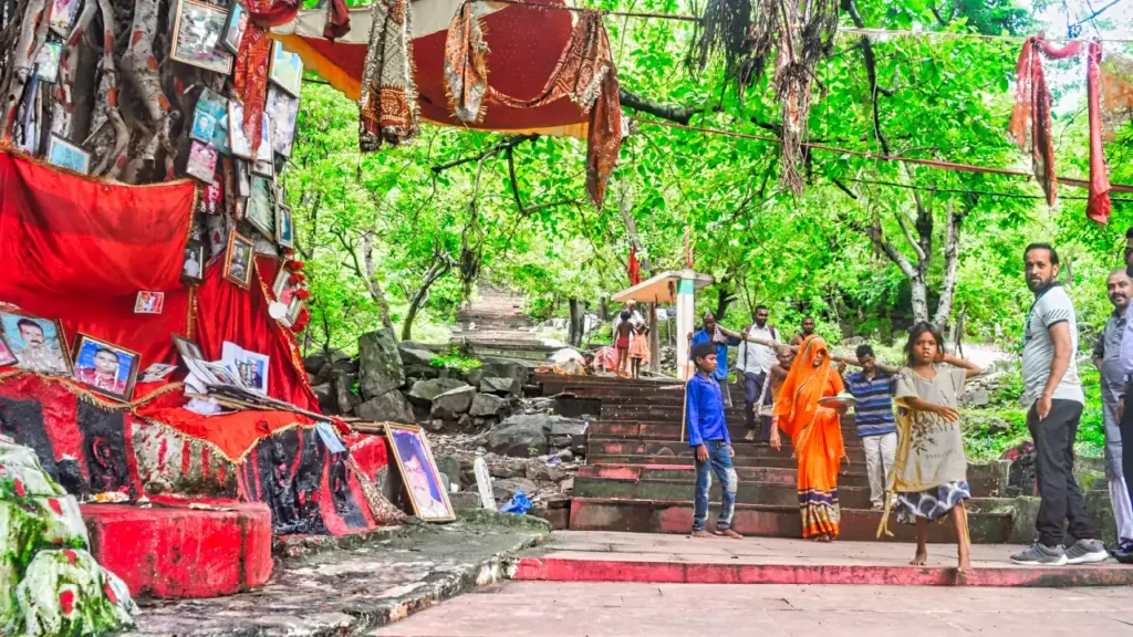 yama temple pretshila gaya (4)