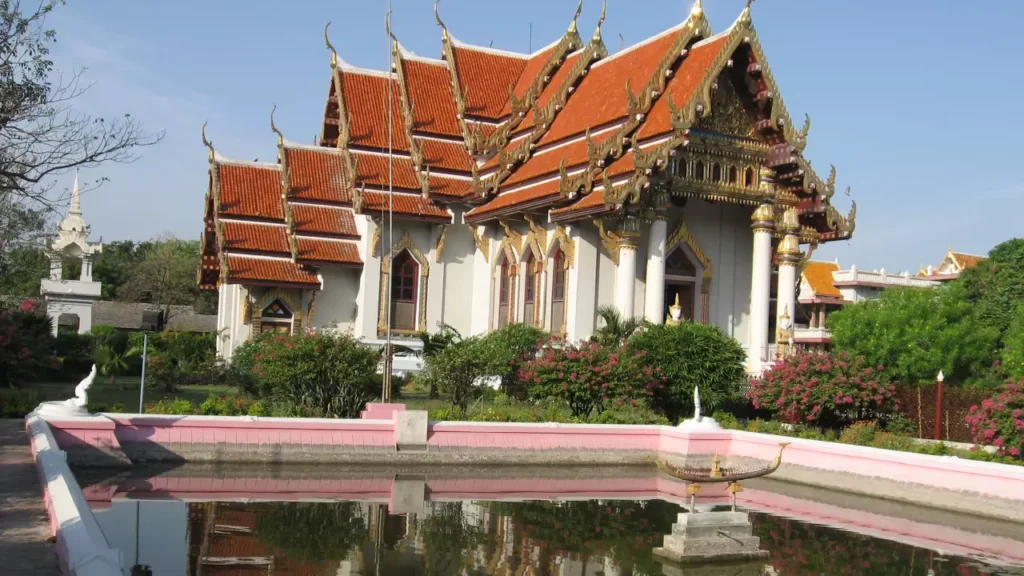 Thai Monastry bodh gaya (1)