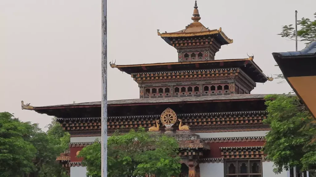Royal bhutan temple bodhgaya (5)