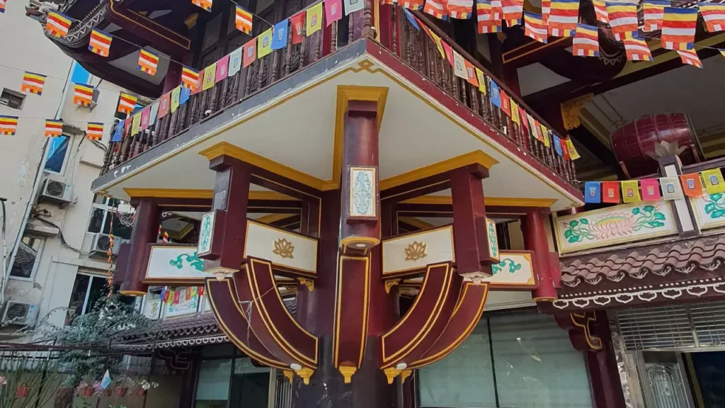 vietnamese temple bodh gaya (3)