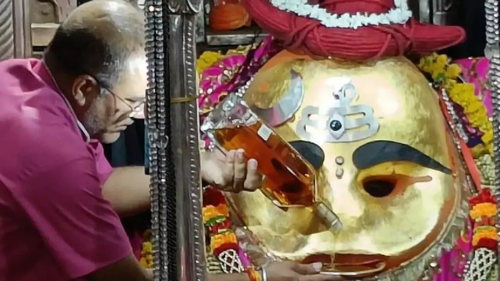 Kaal bhairav ujjain (1)