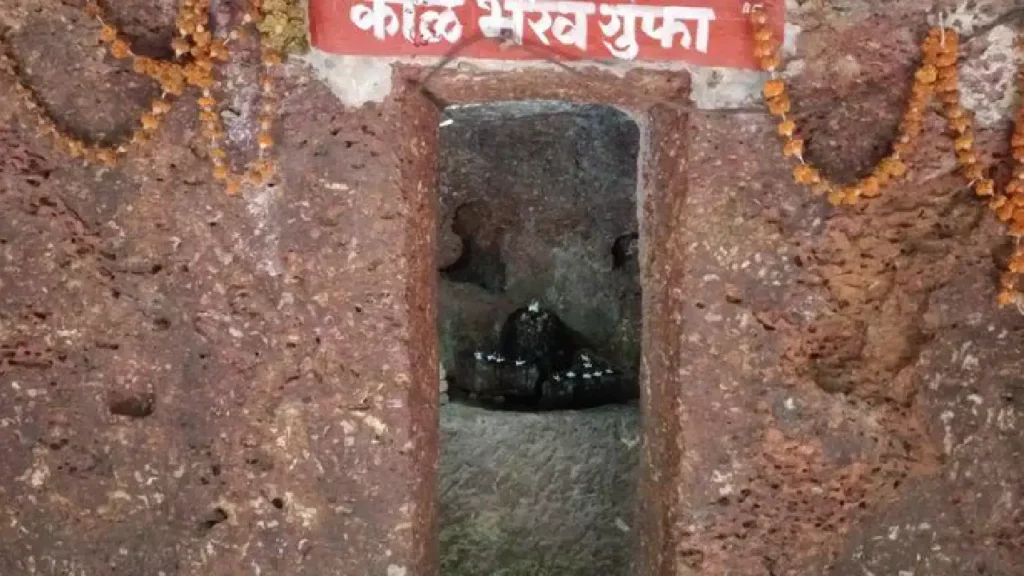 Kaal bhairav ujjain (2)