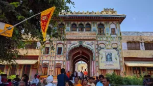 Photo of gate of Dashrath Mahal-Ayodhya 1 day Tour Plan in 2024-Dashrath Bhawan