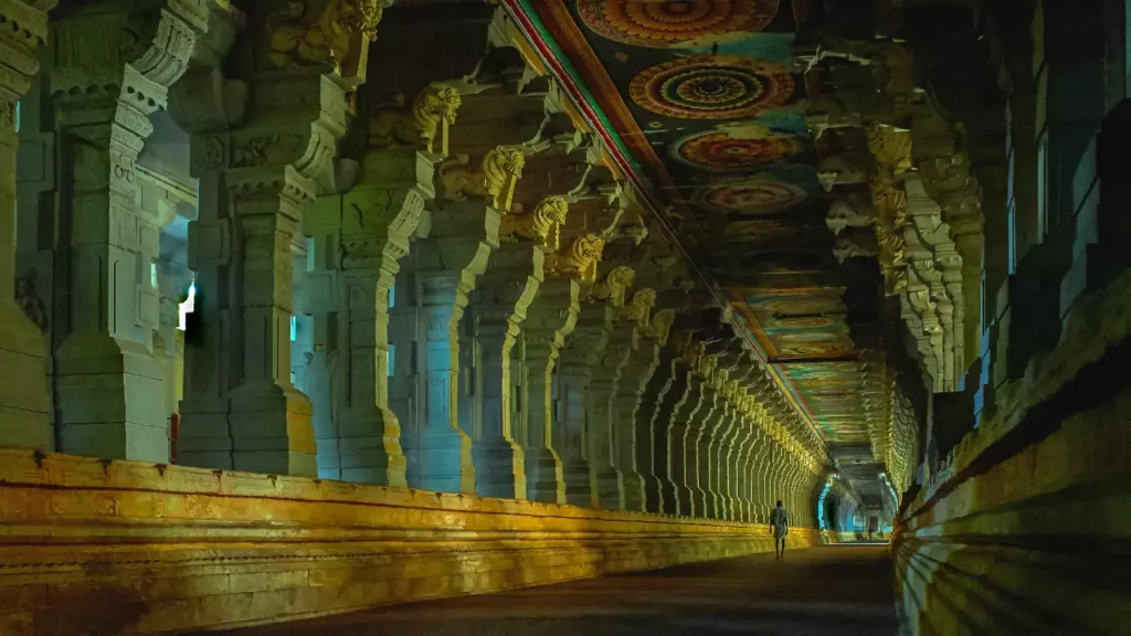 Photo of Corridors and sculptured pillars of rameshwaram temple