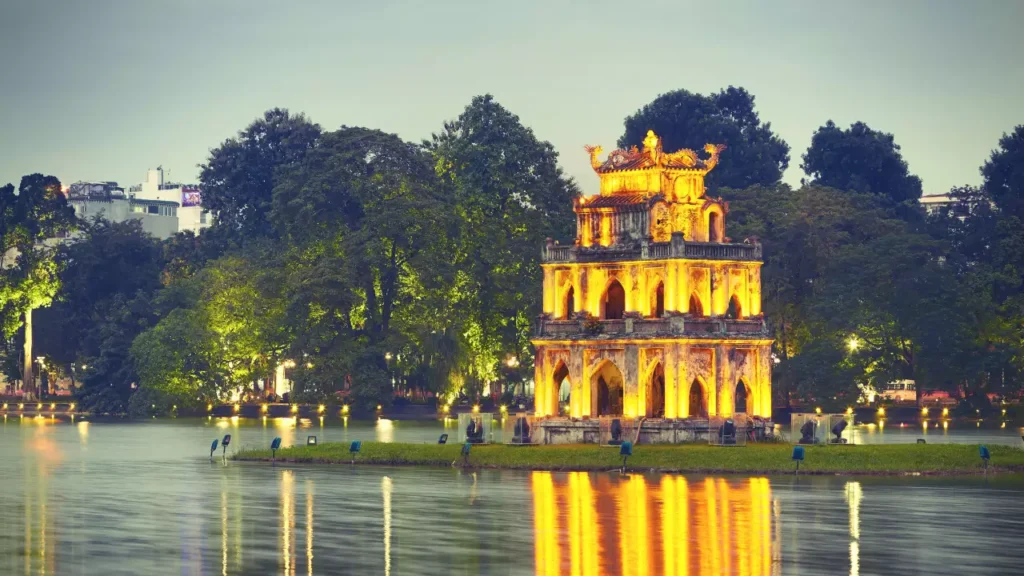 Photo of Hoan Kiem Lake at Hanoi