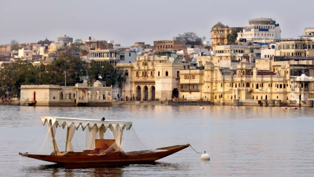 Photo of Udaipur lake